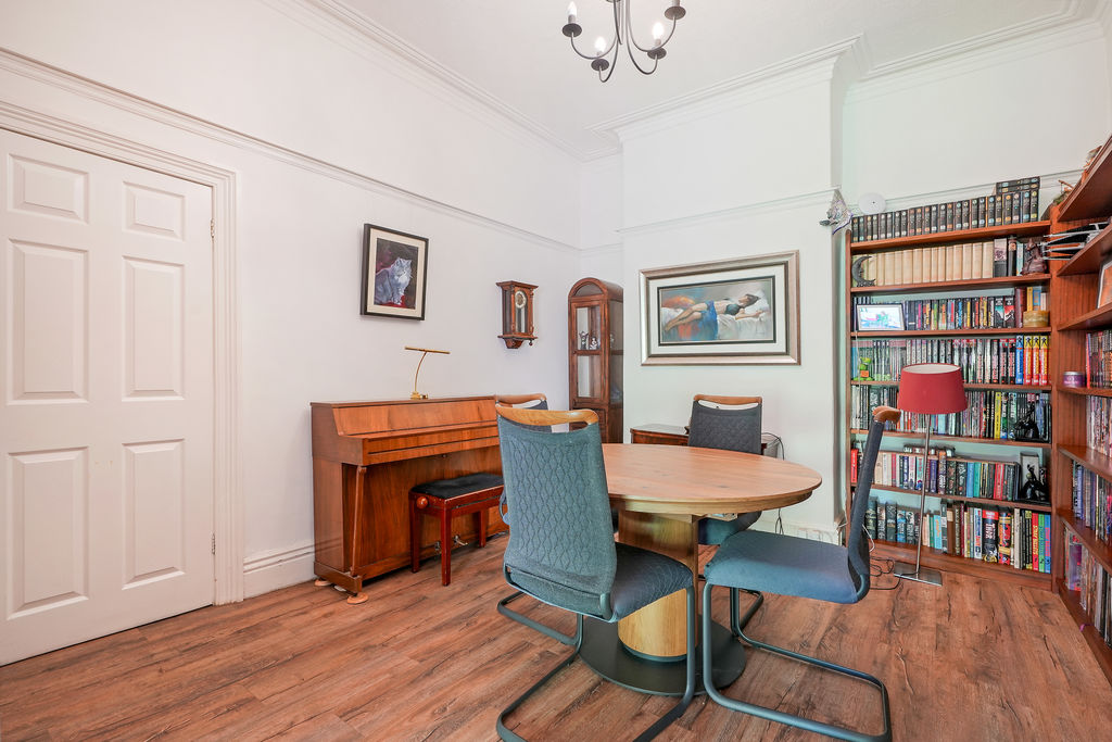 Ventnor Place